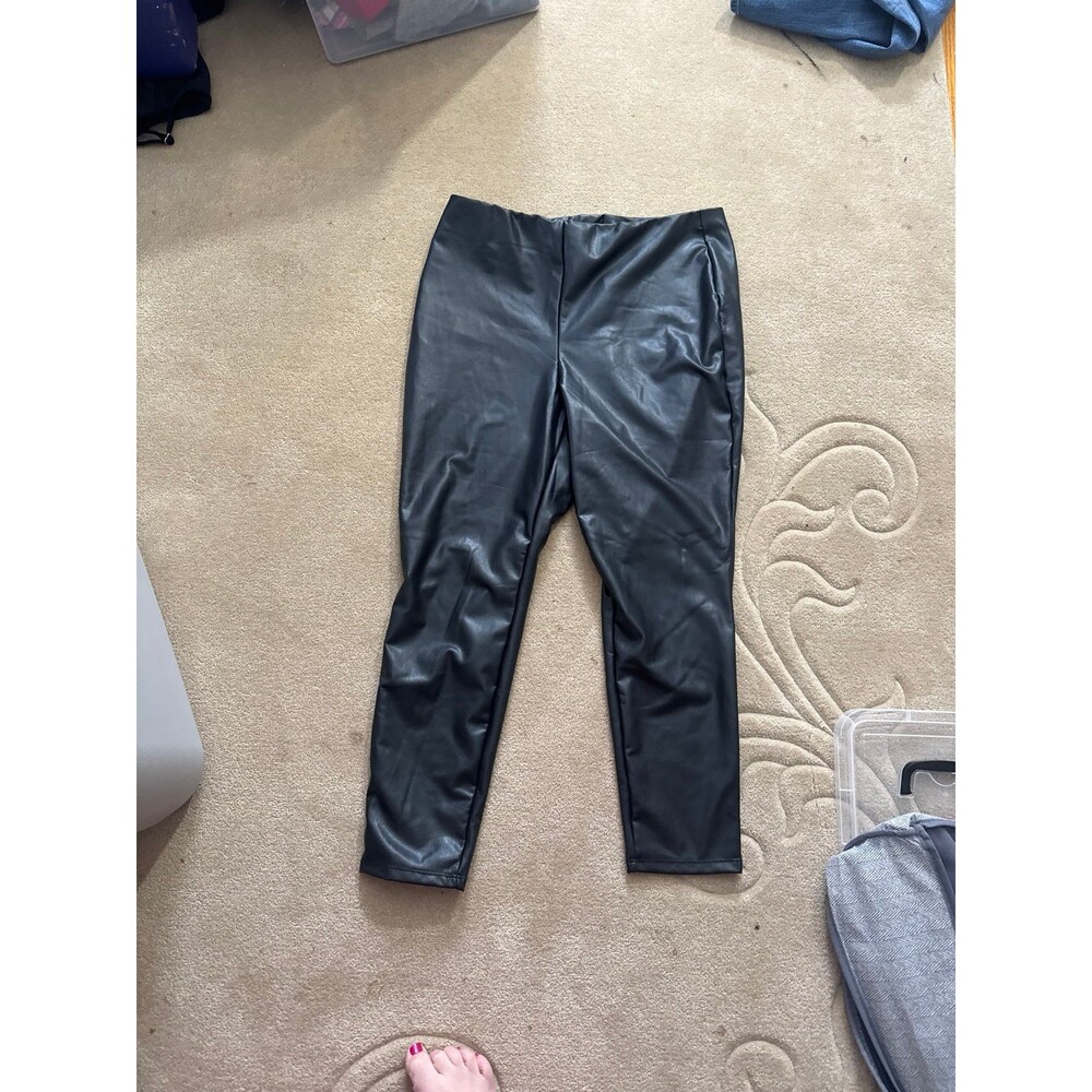 Express fake  Leather leggings